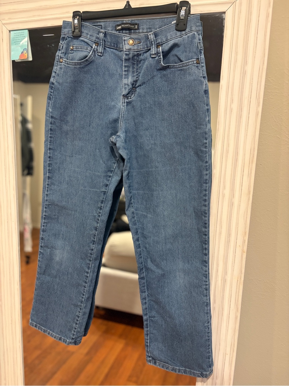Lee Relaxed Straight Leg Jeans in Medium Blue